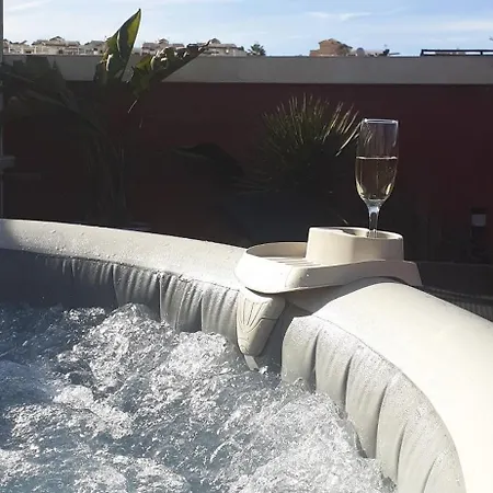 Casa Ohana Solarium, Jacuzzi,piscine,tout Confort * Orihuela